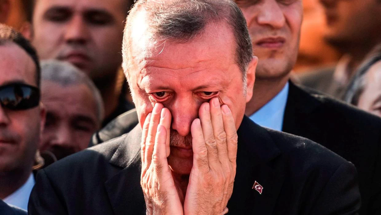 Δύο φορές διακόπηκαν τελικά οι συναλλαγές στο χρηματιστήριο Κωνσταντινούπολης λόγω πτώσης…